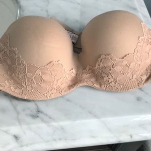 Victoria’s Secret strapless bra beige 34B